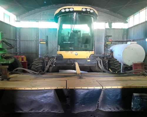 Segadora Autopropulsada New Holland SR 200