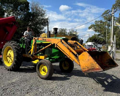 Tractor John Deere 2420 con Pala TBH Excelente Estado