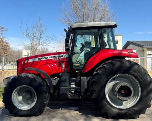 Massey Ferguson 7390, 200 HP y Piloto.