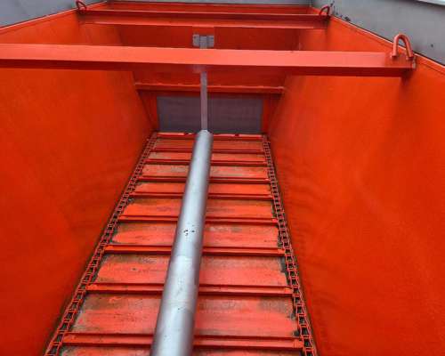 Secman 8M3 Desparramadora Guano. Pago 90 180