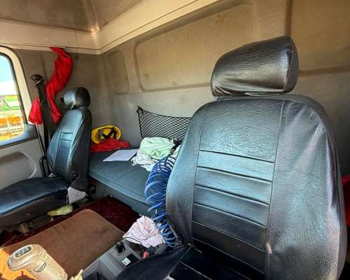 Volkswagen 17.250 Modelo 2008 + Acoplado Incluido