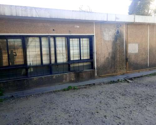 Vendo Predio + Nave + Oficinas Cordoba Velez Sarfield 4800