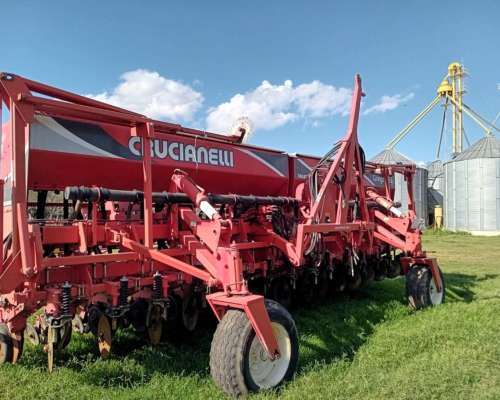 Sembradora Crucianelli 21 a 35