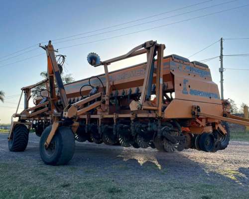 Sembradora Agrometal TX Mega 13 a 52