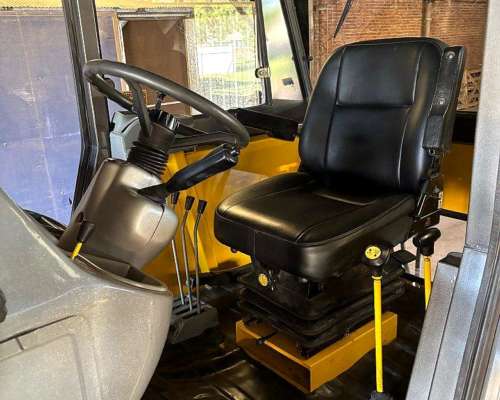 Tractor Pauny EVO 280a 5.500 Hs de Fabrica Centro Cerrado.