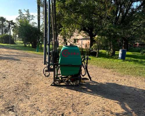 Pulverizadora Praba de Tres Puntos 600lts. Hidraúlica