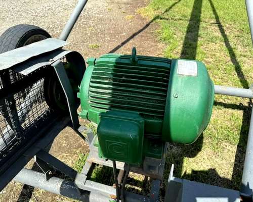 Chimango 14 Mts con Motor Trifasico