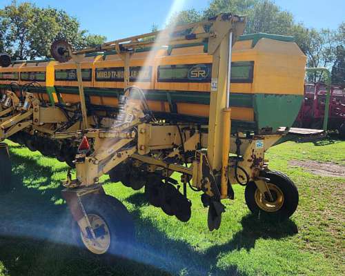 Fertilizadora Marca SR 31 a 35 Usada