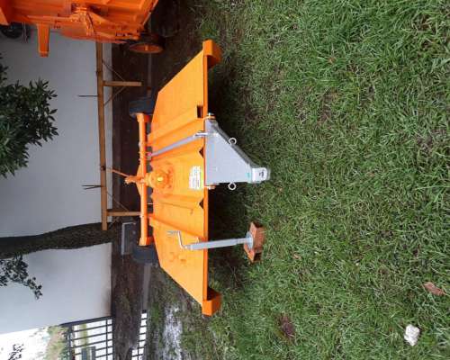 Desmalezadora de Arrastre 2mt Metalbert D.m.a. 2.000