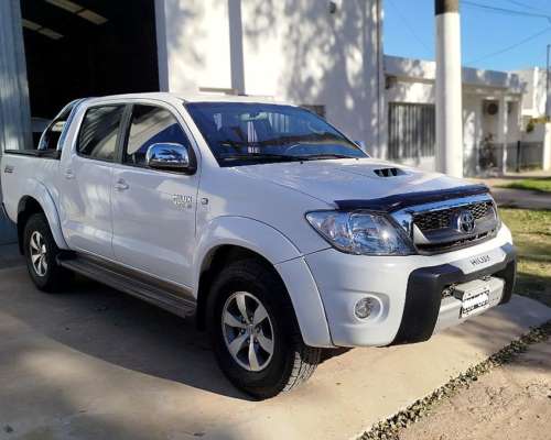 Toyota Hilux SRV 4X2 Titular Impecable