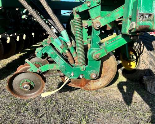 Sembradora Pierobon Monodisco con Alfalfero.buen Estado