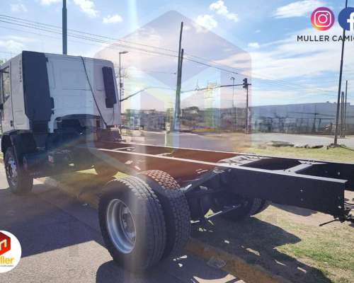 Iveco Eurocargo 17220 CD Modelo 2012