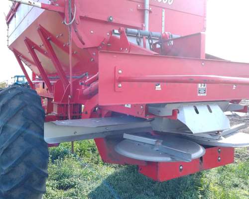Fertilizadora Yomel Impala 4500 Lts, muy Buena