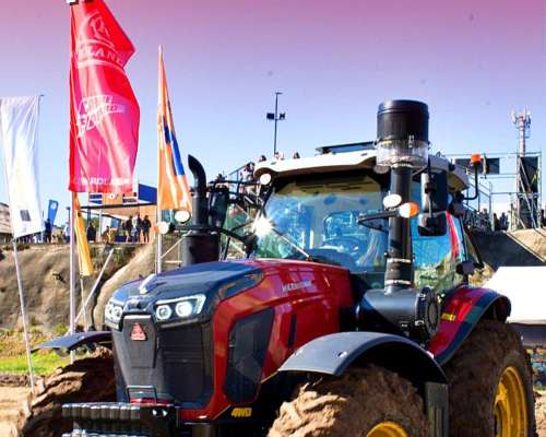 Tractor Roland H 160 HP Doble Tracción Cabinado