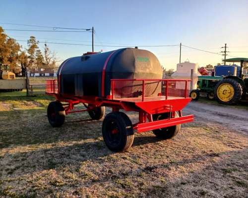 Acoplado Tanque Rotor 3500 Lts