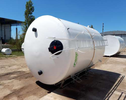 Cisternas 10.000 Litros en P.r.f.v. Plasticos Laspiur SRL
