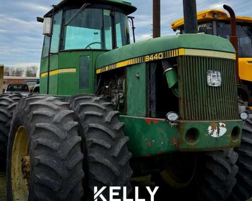 Tractor John Deere 8440