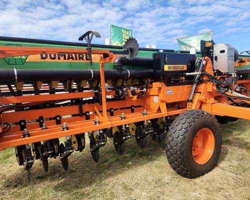 Sembradora Dumaire 805 Serie II de 14 a 52,5 cm Neumático