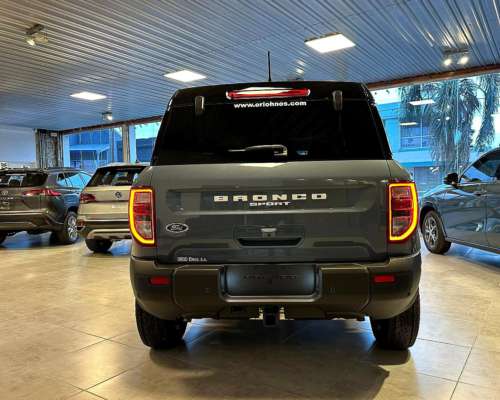Bronco 2.0 Turbo 253cv Badlands 0km MY2025 Azul Glaciar