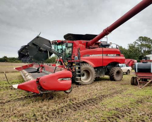 Cosechadora Case IH 8230