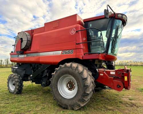 Case IH Axial Flow 2688 - año 2011