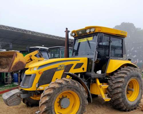 Tractor Pauny 250 a año 2017