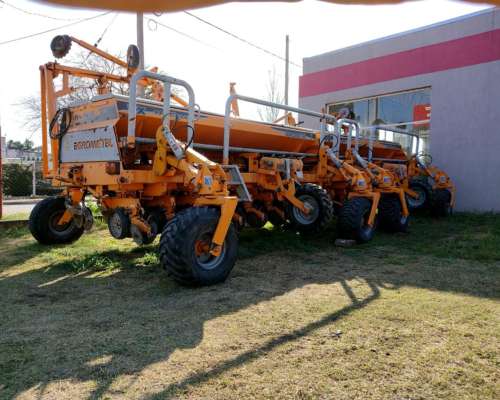 Sembradora Agrometal TX Mega 18 a 52 Mecanica