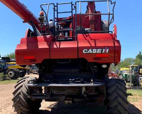 Case 8120, 40 Pies Draper Maizco