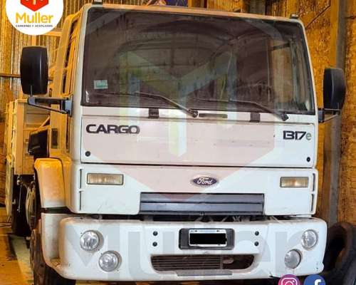 Ford Cargo 1317e Modelo 2010 con Hidro Grúa