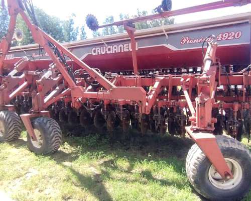 Sembradora Crucianelli Pionera IV 49 a 21 año 2009.
