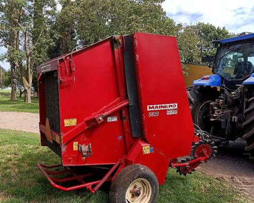 Rotoenfardadora Mainero 5820 en Buen Estado General