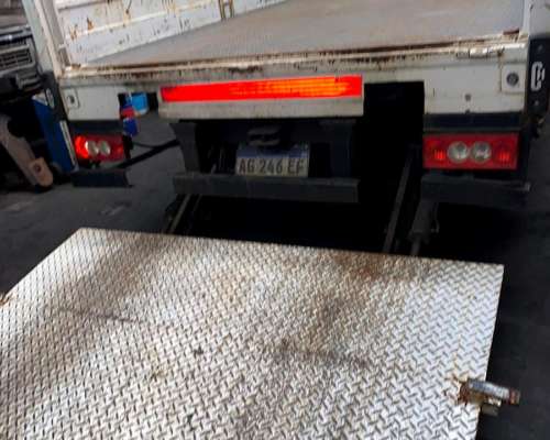 Carrocería Marca Chamula C/ Plataforma Hidraulica Car. Tras