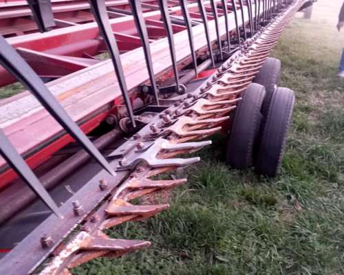 Case 8120 Afs, Draper de 40p