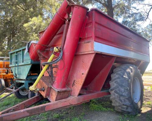 Tolva Comofra. 14tn. Neumatica