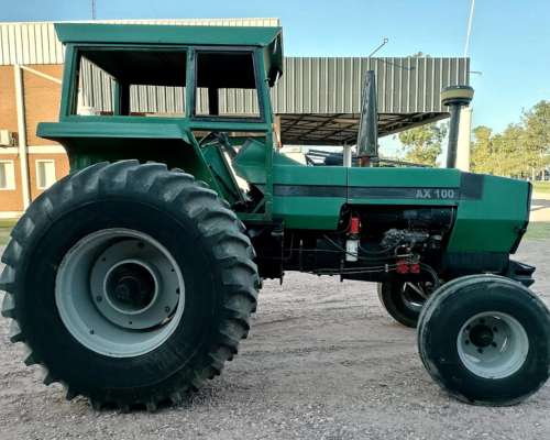 Tractor Deutz Fahr AX100 con 23,1x30