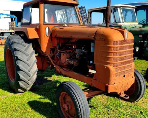 Tractor Fiat Mod. R-60 con Dirección Hidráulica