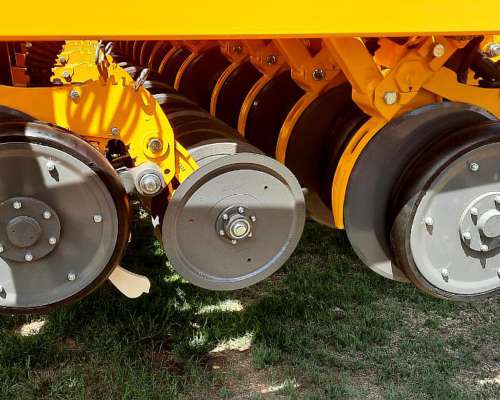 Sembradora Agrometal MX MAX 39 a 17,5 con Kit Neumatico