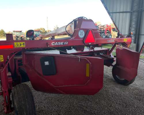 Segadora Case IH DC 135