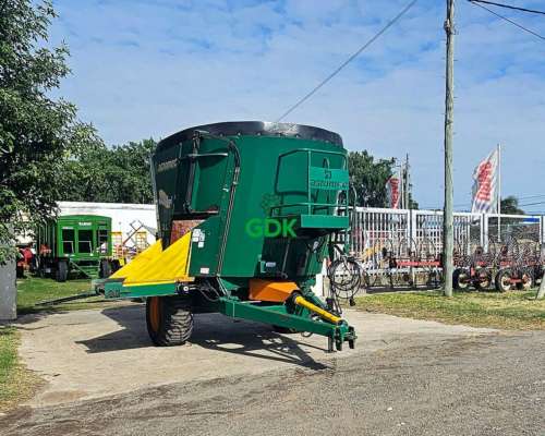 Mixer Vertical MDV 14m3. Agromec - Disponible, Recomendado.