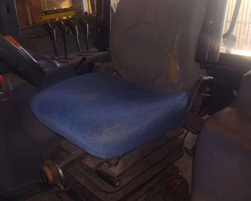 Tractor New Holland TM7040 - Usado Doble Tracción