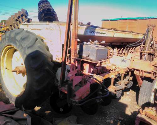 Sembradora Gherardi G100, 21 a 21cm Tiro de Punta