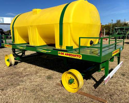 Acoplado Tanque Plástico de 3500lts Directo de Fabrica