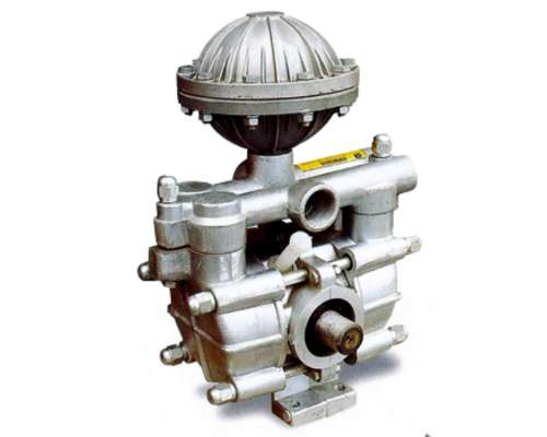 Fumigadora de 1500 Litros de Arrastre