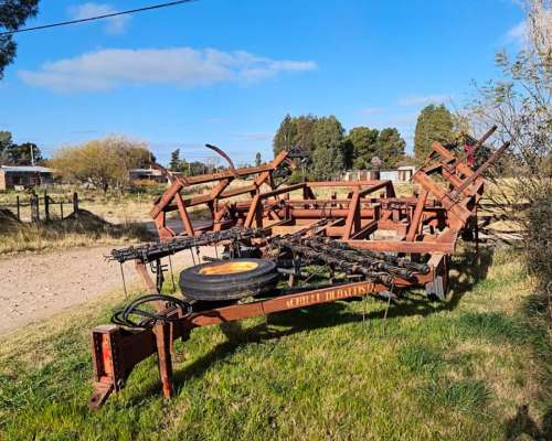 Cincel Achilli DI Battista