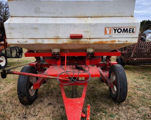 Fertilizadora Yomel2822a a Bidisco Balancin