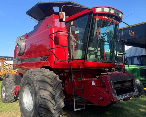 Cosechadora Case 2388 año 2007