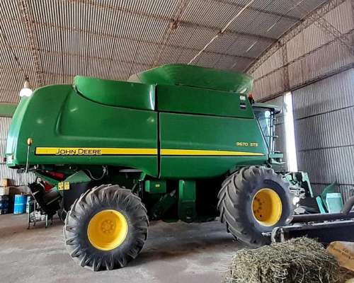 Impecable John Deere 9670 30 PIE Draper 4900hs