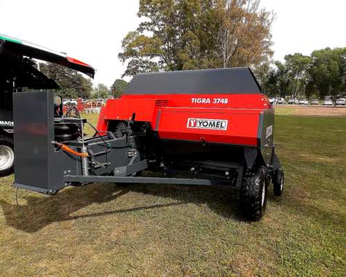 Enfardadora Yomel Tigra 3748